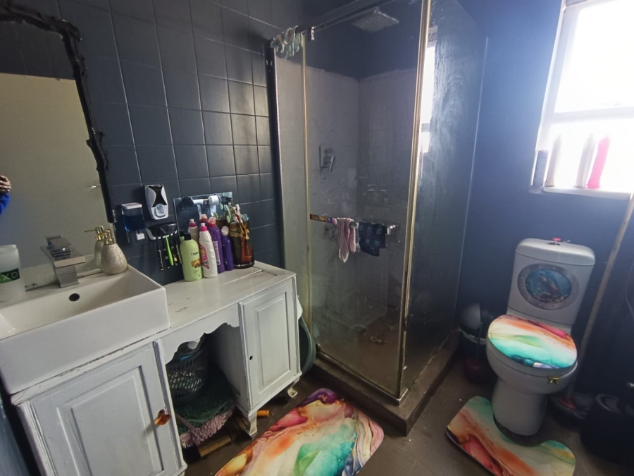 6 Bedroom Property for Sale in Klawer Western Cape